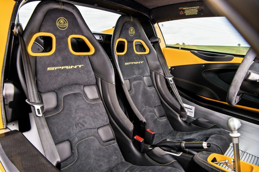 Интерьер Lotus Elise Sprint 220 2017 года  (WW) (фото 31 из 40)